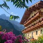 Alpen Oberlehengut *