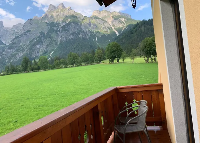 アパート Alpen Oberlehengut ヴェルフェンヴェンク