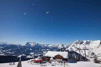 Alpen Oberlehengut ヴェルフェンヴェンク